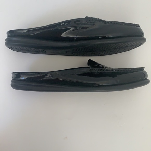 Eric Michael black patent leather perforated slip on mules in size 41 - Picture 9 of 11